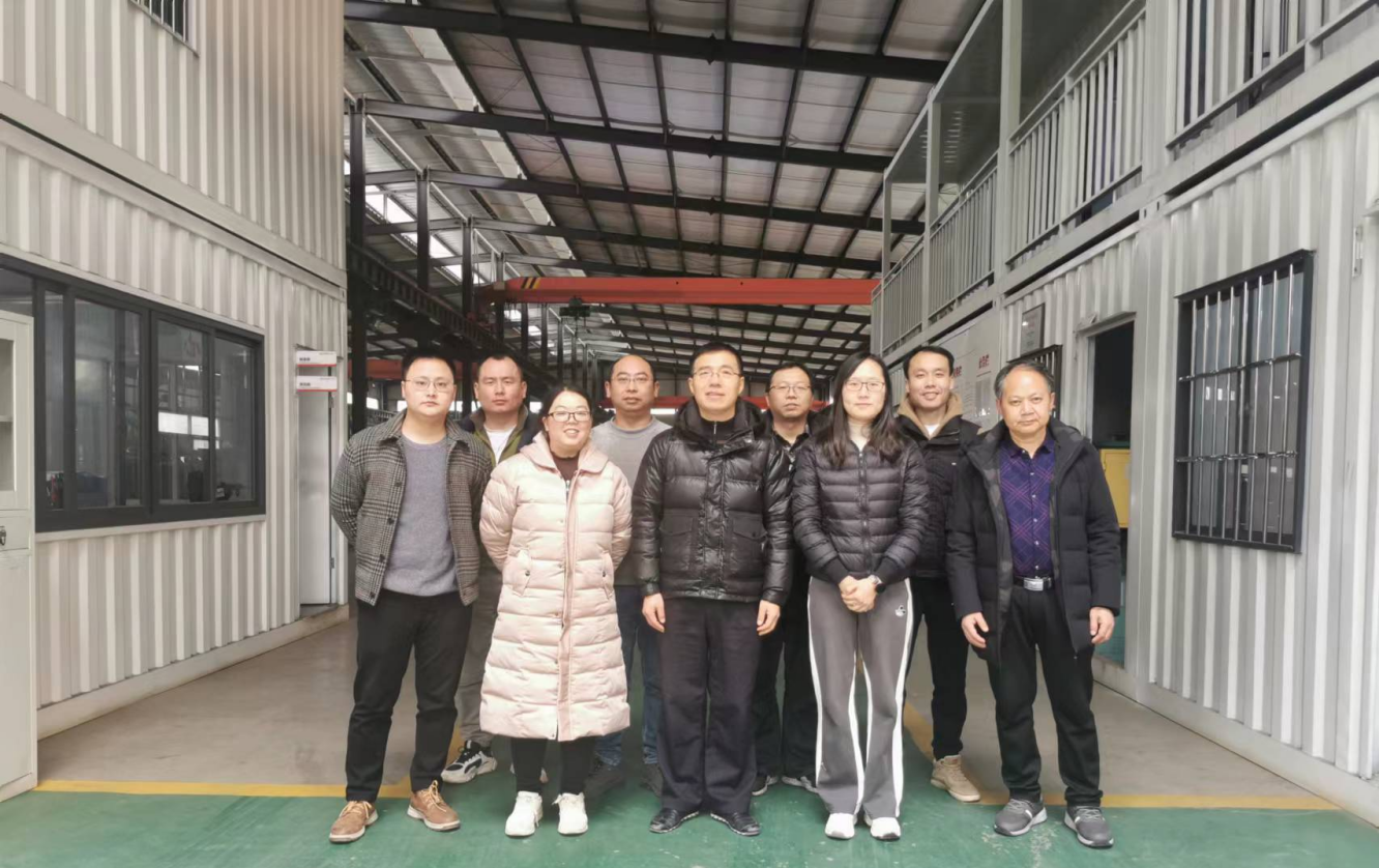 压力容器年审圆满完成合影