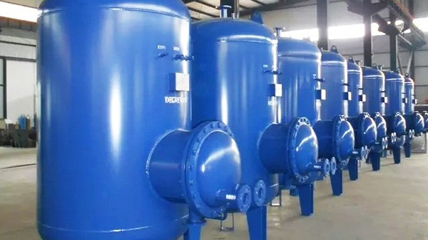 迪瑞机电针对半容积式换热器产品主要特点为您分析